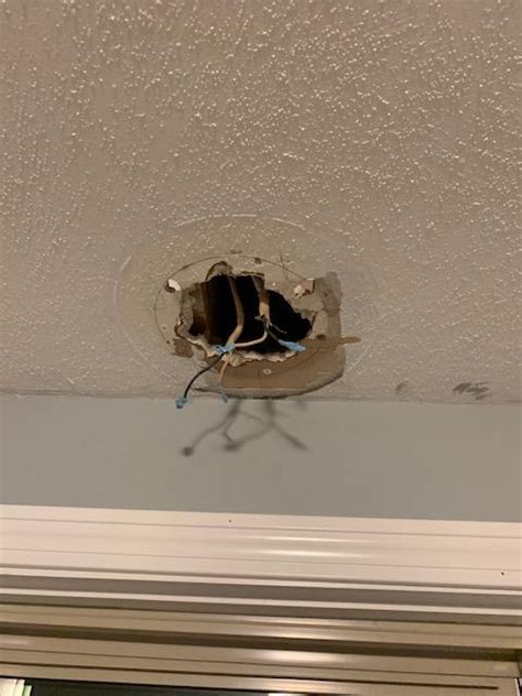 round work ceiling box hole repair